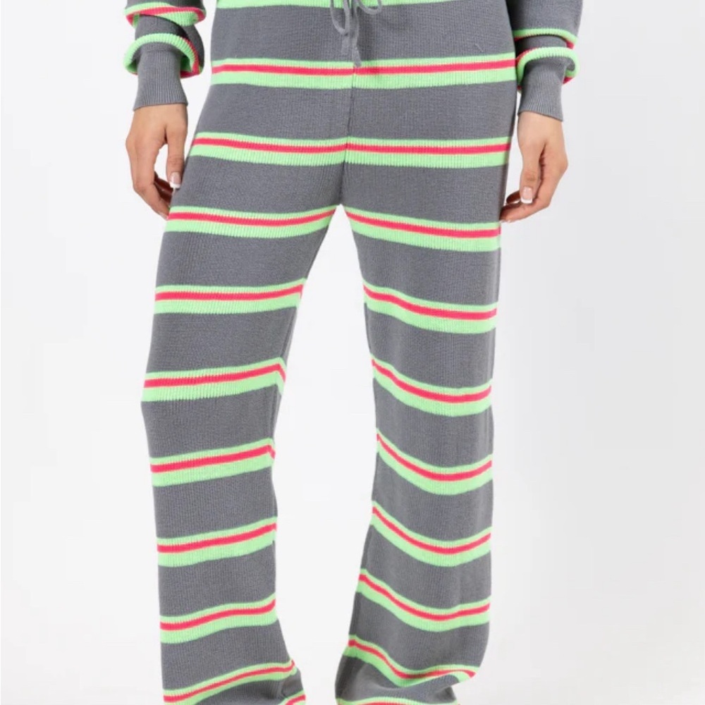 Pink Lily Striped Sweater‎ Set - Picture 2 of 5